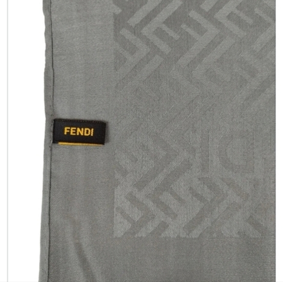 🧧Great Fendi Zucca Silk & Cashmere Shawl/Cover-up 🎗+GIFT - Picture 3 of 14